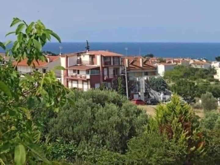 Blue Moon Accommodation Nea Michaniona Exterior foto